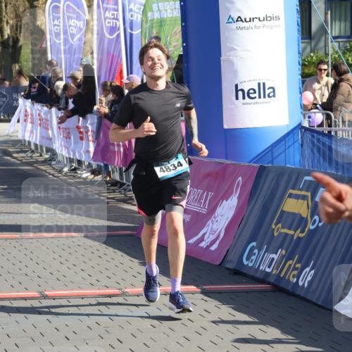 12.04.2026 - 45. Internationalen Wilhelmsburger Insellauf Strokosch-Dieckow http://msf.ph/oto/9458520 12.04.2026 10:48:23 Ziel 4834, 4330, 3311, 2809 meine-sportfotos.de