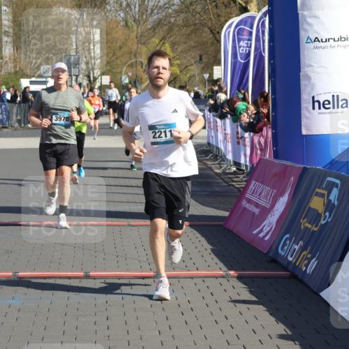 12.04.2026 - 45. Internationalen Wilhelmsburger Insellauf Strokosch-Dieckow http://msf.ph/oto/9458555 12.04.2026 11:05:00 Ziel 2211, 3978, 4484 meine-sportfotos.de