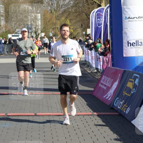 12.04.2026 - 45. Internationalen Wilhelmsburger Insellauf Strokosch-Dieckow http://msf.ph/oto/9458562 12.04.2026 11:05:00 Ziel 2211, 3978, 4484 meine-sportfotos.de