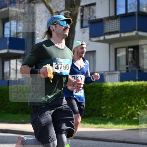 12.04.2026 - 45. Internationalen Wilhelmsburger Insellauf J. Mangold http://msf.ph/oto/9458594 12.04.2026 10:36:40 Ziel 2090, 5691, 3796, 2582, 3629, 3894, 4544, 3230, 4978, 5567, 2375, 2444, 3670, 2451, 2106, 4467, 4482, 4779 meine-sportfotos.de