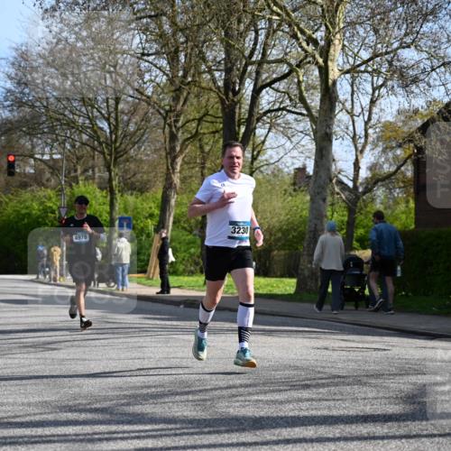 12.04.2026 - 45. Internationalen Wilhelmsburger Insellauf J. Mangold http://msf.ph/oto/9458613 12.04.2026 10:36:47 Ziel 2582, 3629, 3894, 4544, 3230, 4978, 5567, 2375, 2444, 3670, 2451, 2106, 4467, 4482, 4482, 4779, 3492, 5643, 3238 meine-sportfotos.de
