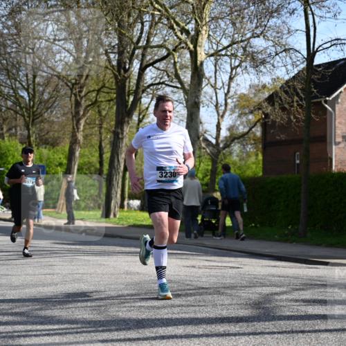 12.04.2026 - 45. Internationalen Wilhelmsburger Insellauf J. Mangold http://msf.ph/oto/9458621 12.04.2026 10:36:47 Ziel 2582, 3629, 3894, 4544, 3230, 4978, 5567, 2375, 2444, 3670, 2451, 2106, 4467, 4482, 4482, 4779, 3492, 5643, 3238 meine-sportfotos.de