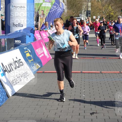 12.04.2026 - 45. Internationalen Wilhelmsburger Insellauf Strokosch-Dieckow http://msf.ph/oto/9458622 12.04.2026 10:48:27 Ziel 4330, 3311, 2809, 4415, 4681, 2373, 2384, 2442, 3631, 5578, 3414 meine-sportfotos.de