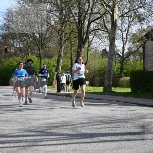 12.04.2026 - 45. Internationalen Wilhelmsburger Insellauf J. Mangold http://msf.ph/oto/9458644 12.04.2026 10:37:05 Ziel 5567, 2375, 2444, 3670, 2451, 2106, 4467, 4482, 4779, 3492, 5643, 3238, 2531, 5496, 5251, 3182, 2568, 2657 meine-sportfotos.de
