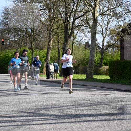 12.04.2026 - 45. Internationalen Wilhelmsburger Insellauf J. Mangold http://msf.ph/oto/9458645 12.04.2026 10:37:05 Ziel 5567, 2375, 2444, 3670, 2451, 2106, 4467, 4482, 4779, 3492, 5643, 3238, 2531, 5496, 5251, 3182, 2568, 2657 meine-sportfotos.de