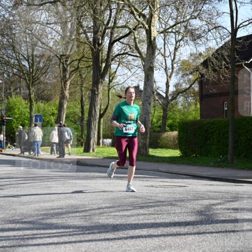 12.04.2026 - 45. Internationalen Wilhelmsburger Insellauf J. Mangold http://msf.ph/oto/9458690 12.04.2026 10:37:10 Ziel 2375, 2444, 3670, 2451, 2106, 4467, 4482, 4779, 3492, 5643, 3238, 3238, 2531, 5496, 5251, 3182, 2568, 2657, 4833, 5706 meine-sportfotos.de