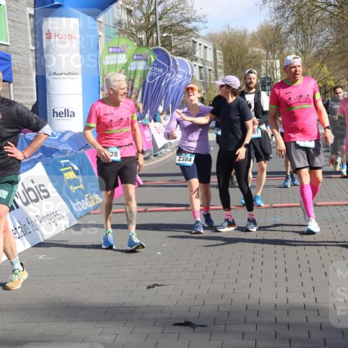12.04.2026 - 45. Internationalen Wilhelmsburger Insellauf Strokosch-Dieckow http://msf.ph/oto/9458777 12.04.2026 10:48:34 Ziel 2384, 2442, 3631, 5578, 3414, 3307, 4882, 2053, 4563, 4866 meine-sportfotos.de