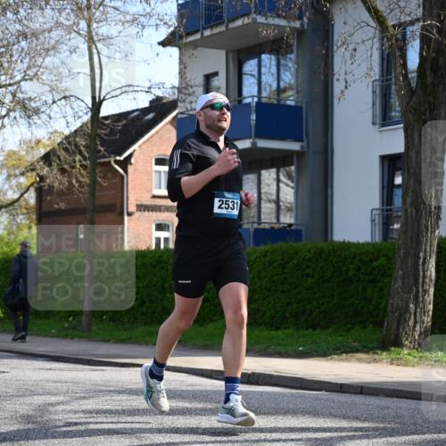 12.04.2026 - 45. Internationalen Wilhelmsburger Insellauf J. Mangold http://msf.ph/oto/9458783 12.04.2026 10:37:28 Ziel 4779, 3492, 5643, 3238, 2531, 5496, 5251, 3182, 2568, 2657, 4833, 5706, 2105, 4013, 3386, 5289, 2537, 2020, 5363, 2986 meine-sportfotos.de