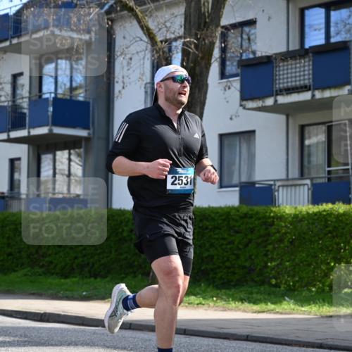 12.04.2026 - 45. Internationalen Wilhelmsburger Insellauf J. Mangold http://msf.ph/oto/9458792 12.04.2026 10:37:28 Ziel 4779, 3492, 5643, 3238, 2531, 5496, 5251, 3182, 2568, 2657, 4833, 5706, 2105, 4013, 3386, 5289, 2537, 2020, 5363, 2986 meine-sportfotos.de