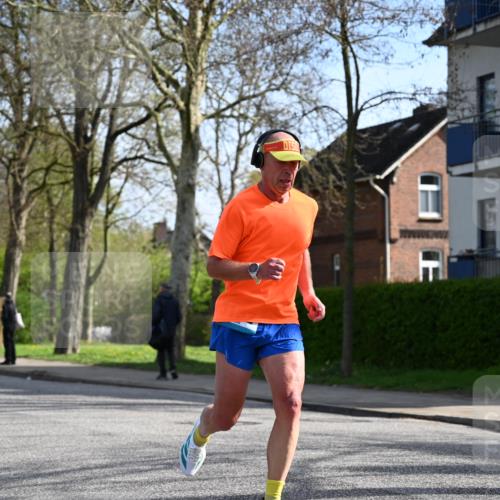 12.04.2026 - 45. Internationalen Wilhelmsburger Insellauf J. Mangold http://msf.ph/oto/9458796 12.04.2026 10:37:35 Ziel 3238, 2531, 5496, 5251, 3182, 2568, 2657, 4833, 5706, 2105, 4013, 3386, 5289, 2537, 2020, 5363, 2986, 5732, 3087, 4832 meine-sportfotos.de