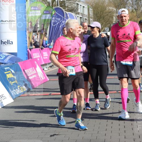 12.04.2026 - 45. Internationalen Wilhelmsburger Insellauf Strokosch-Dieckow http://msf.ph/oto/9458816 12.04.2026 10:48:35 Ziel 2442, 3631, 5578, 3414, 3307, 4882, 2053, 4563, 4866 meine-sportfotos.de