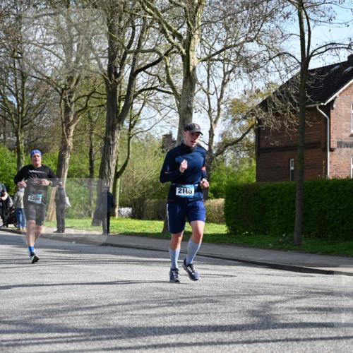 12.04.2026 - 45. Internationalen Wilhelmsburger Insellauf J. Mangold http://msf.ph/oto/9458829 12.04.2026 10:37:51 Ziel 2568, 2657, 4833, 5706, 2105, 4013, 3386, 5289, 2537, 2020, 5363, 2986, 2986, 5732, 3087, 4832, 2605, 2614, 4063, 3214, 2710 meine-sportfotos.de