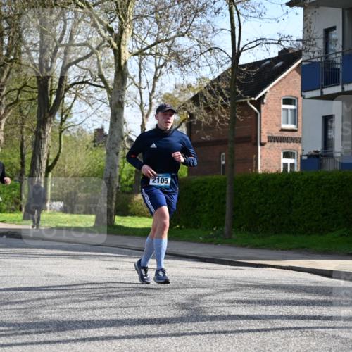 12.04.2026 - 45. Internationalen Wilhelmsburger Insellauf J. Mangold http://msf.ph/oto/9458836 12.04.2026 10:37:51 Ziel 2568, 2657, 4833, 5706, 2105, 4013, 3386, 5289, 2537, 2020, 5363, 2986, 2986, 5732, 3087, 4832, 2605, 2614, 4063, 3214, 2710 meine-sportfotos.de
