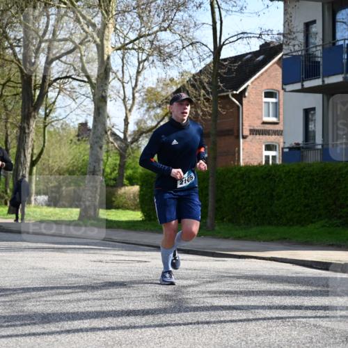 12.04.2026 - 45. Internationalen Wilhelmsburger Insellauf J. Mangold http://msf.ph/oto/9458840 12.04.2026 10:37:51 Ziel 2568, 2657, 4833, 5706, 2105, 4013, 3386, 5289, 2537, 2020, 5363, 2986, 2986, 5732, 3087, 4832, 2605, 2614, 4063, 3214, 2710 meine-sportfotos.de