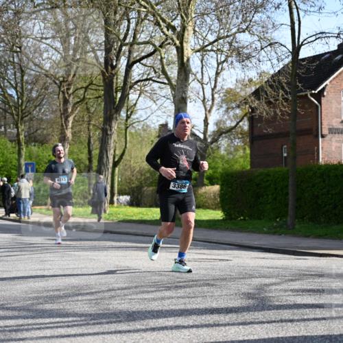 12.04.2026 - 45. Internationalen Wilhelmsburger Insellauf J. Mangold http://msf.ph/oto/9458846 12.04.2026 10:37:52 Ziel 2657, 4833, 5706, 2105, 4013, 3386, 5289, 2537, 2020, 5363, 2986, 5732, 3087, 4832, 2605, 2614, 4063, 3214, 2710 meine-sportfotos.de
