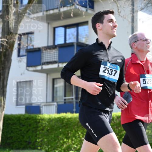 12.04.2026 - 45. Internationalen Wilhelmsburger Insellauf J. Mangold http://msf.ph/oto/9458910 12.04.2026 10:38:01 Ziel 2105, 4013, 3386, 5289, 2537, 2020, 5363, 2986, 5732, 3087, 4832, 2605, 2614, 4063, 3214, 2710, 4264 meine-sportfotos.de