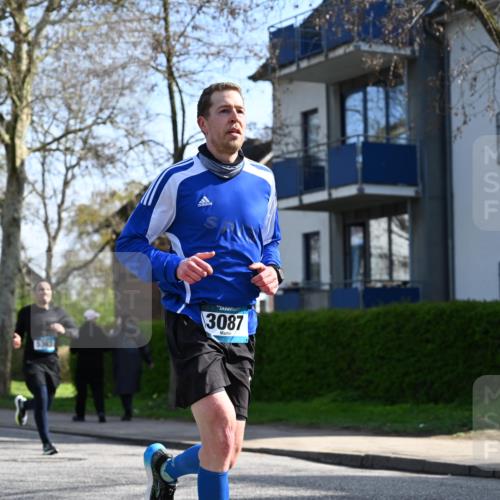 12.04.2026 - 45. Internationalen Wilhelmsburger Insellauf J. Mangold http://msf.ph/oto/9458929 12.04.2026 10:38:08 Ziel 5289, 2537, 2020, 5363, 2986, 5732, 3087, 4832, 2605, 2614, 4063, 3214, 2710, 4264, 3911 meine-sportfotos.de