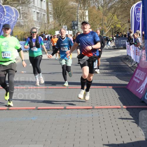 12.04.2026 - 45. Internationalen Wilhelmsburger Insellauf Strokosch-Dieckow http://msf.ph/oto/9458967 12.04.2026 11:05:30 Ziel 2203, 2415, 3130, 4286, 4516, 5043, 2730, 2193 meine-sportfotos.de