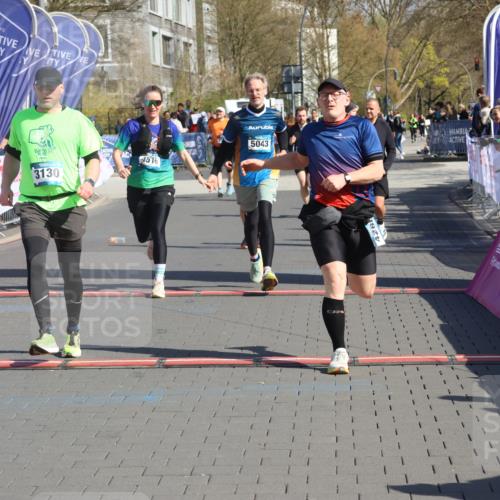 12.04.2026 - 45. Internationalen Wilhelmsburger Insellauf Strokosch-Dieckow http://msf.ph/oto/9458993 12.04.2026 11:05:30 Ziel 2203, 2415, 3130, 4286, 4516, 5043, 2730, 2193 meine-sportfotos.de