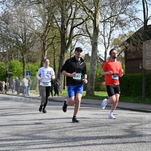 12.04.2026 - 45. Internationalen Wilhelmsburger Insellauf J. Mangold http://msf.ph/oto/9459006 12.04.2026 10:38:21 Ziel 5732, 3087, 4832, 2605, 2614, 4063, 3214, 2710, 4264, 4264, 3911, 5511, 4679, 2115 meine-sportfotos.de