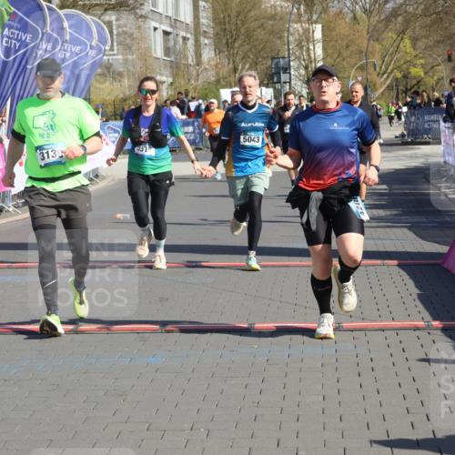 12.04.2026 - 45. Internationalen Wilhelmsburger Insellauf Strokosch-Dieckow http://msf.ph/oto/9459007 12.04.2026 11:05:30 Ziel 2203, 2415, 3130, 4286, 4516, 5043, 2730, 2193 meine-sportfotos.de