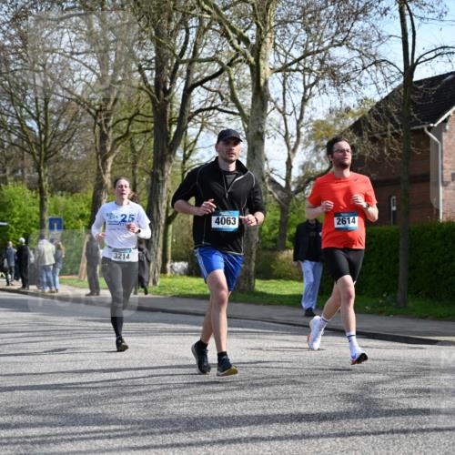 12.04.2026 - 45. Internationalen Wilhelmsburger Insellauf J. Mangold http://msf.ph/oto/9459010 12.04.2026 10:38:22 Ziel 3087, 4832, 2605, 2614, 4063, 3214, 2710, 4264, 3911, 5511, 4679, 2115 meine-sportfotos.de