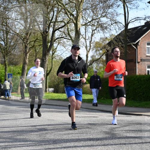 12.04.2026 - 45. Internationalen Wilhelmsburger Insellauf J. Mangold http://msf.ph/oto/9459013 12.04.2026 10:38:22 Ziel 3087, 4832, 2605, 2614, 4063, 3214, 2710, 4264, 3911, 5511, 4679, 2115 meine-sportfotos.de