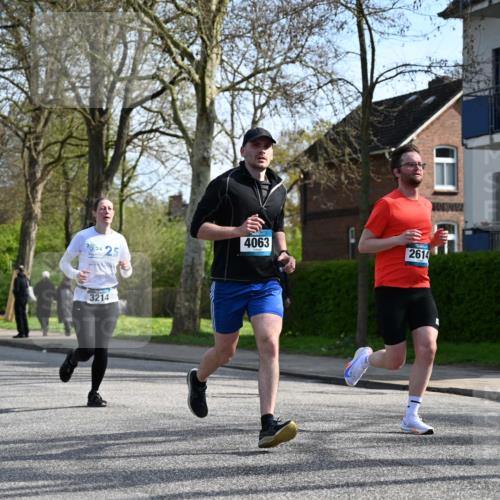 12.04.2026 - 45. Internationalen Wilhelmsburger Insellauf J. Mangold http://msf.ph/oto/9459017 12.04.2026 10:38:22 Ziel 3087, 4832, 2605, 2614, 4063, 3214, 2710, 4264, 3911, 5511, 4679, 2115 meine-sportfotos.de