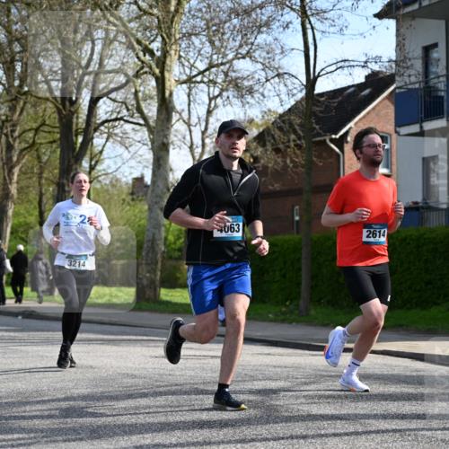12.04.2026 - 45. Internationalen Wilhelmsburger Insellauf J. Mangold http://msf.ph/oto/9459019 12.04.2026 10:38:22 Ziel 3087, 4832, 2605, 2614, 4063, 3214, 2710, 4264, 3911, 5511, 4679, 2115 meine-sportfotos.de