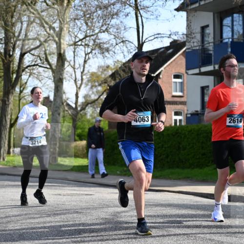 12.04.2026 - 45. Internationalen Wilhelmsburger Insellauf J. Mangold http://msf.ph/oto/9459024 12.04.2026 10:38:22 Ziel 3087, 4832, 2605, 2614, 4063, 3214, 2710, 4264, 3911, 5511, 4679, 2115 meine-sportfotos.de