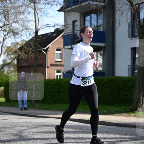12.04.2026 - 45. Internationalen Wilhelmsburger Insellauf J. Mangold http://msf.ph/oto/9459039 12.04.2026 10:38:24 Ziel 2605, 2614, 4063, 3214, 2710, 4264, 3911, 5511, 4679, 4679, 2115, 3066 meine-sportfotos.de