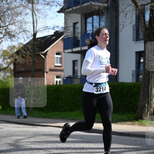 12.04.2026 - 45. Internationalen Wilhelmsburger Insellauf J. Mangold http://msf.ph/oto/9459040 12.04.2026 10:38:24 Ziel 2605, 2614, 4063, 3214, 2710, 4264, 3911, 5511, 4679, 4679, 2115, 3066 meine-sportfotos.de