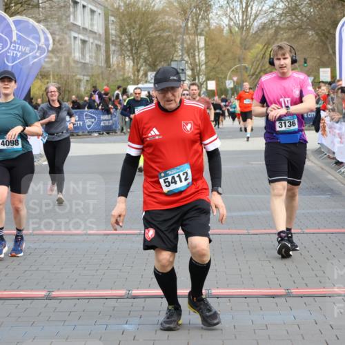 12.04.2026 - 45. Internationalen Wilhelmsburger Insellauf Strokosch-Dieckow http://msf.ph/oto/9459043 12.04.2026 13:01:14 Laufen  meine-sportfotos.de