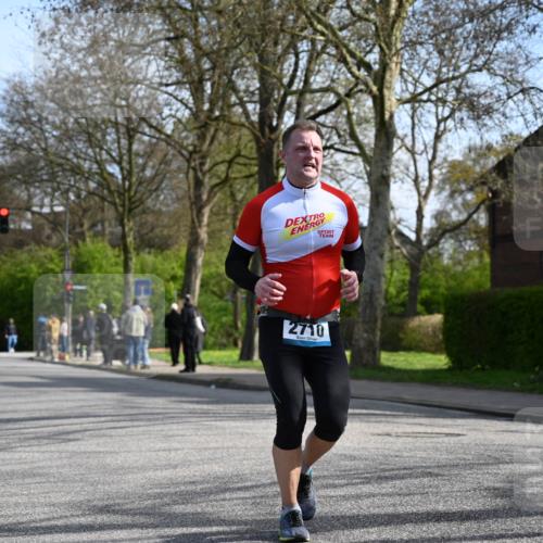 12.04.2026 - 45. Internationalen Wilhelmsburger Insellauf J. Mangold http://msf.ph/oto/9459053 12.04.2026 10:38:26 Ziel 2614, 4063, 3214, 2710, 4264, 3911, 5511, 4679, 2115, 2115, 3066, 5521 meine-sportfotos.de