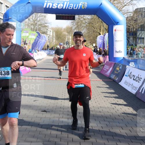 12.04.2026 - 45. Internationalen Wilhelmsburger Insellauf Strokosch-Dieckow http://msf.ph/oto/9459057 12.04.2026 10:48:51 Ziel 3103, 4424, 3509, 4768, 3060, 3063, 2992, 2846 meine-sportfotos.de