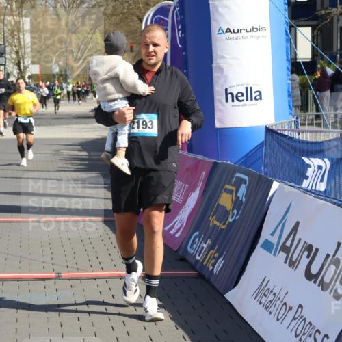 12.04.2026 - 45. Internationalen Wilhelmsburger Insellauf Strokosch-Dieckow http://msf.ph/oto/9459065 12.04.2026 11:05:38 Ziel 2730, 2193, 4440, 4870, 2530, 3743 meine-sportfotos.de