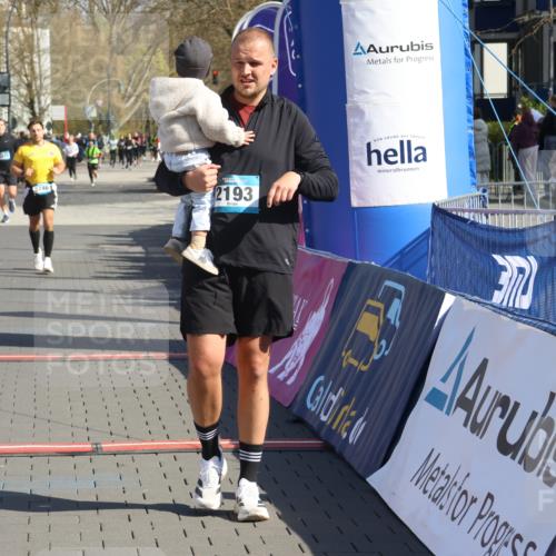 12.04.2026 - 45. Internationalen Wilhelmsburger Insellauf Strokosch-Dieckow http://msf.ph/oto/9459082 12.04.2026 11:05:38 Ziel 2730, 2193, 4440, 4870, 2530, 3743 meine-sportfotos.de