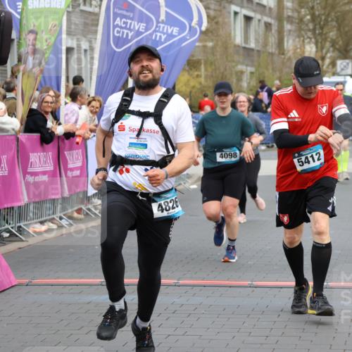 12.04.2026 - 45. Internationalen Wilhelmsburger Insellauf Strokosch-Dieckow http://msf.ph/oto/9459085 12.04.2026 13:01:12 Laufen  meine-sportfotos.de
