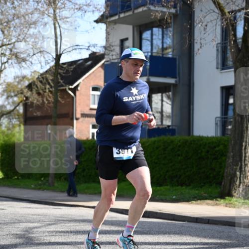 12.04.2026 - 45. Internationalen Wilhelmsburger Insellauf J. Mangold http://msf.ph/oto/9459091 12.04.2026 10:38:40 Ziel 2710, 4264, 3911, 5511, 4679, 2115, 3066, 5521, 3139, 4009, 4608, 2878 meine-sportfotos.de