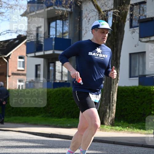 12.04.2026 - 45. Internationalen Wilhelmsburger Insellauf J. Mangold http://msf.ph/oto/9459096 12.04.2026 10:38:40 Ziel 2710, 4264, 3911, 5511, 4679, 2115, 3066, 5521, 3139, 4009, 4608, 2878 meine-sportfotos.de