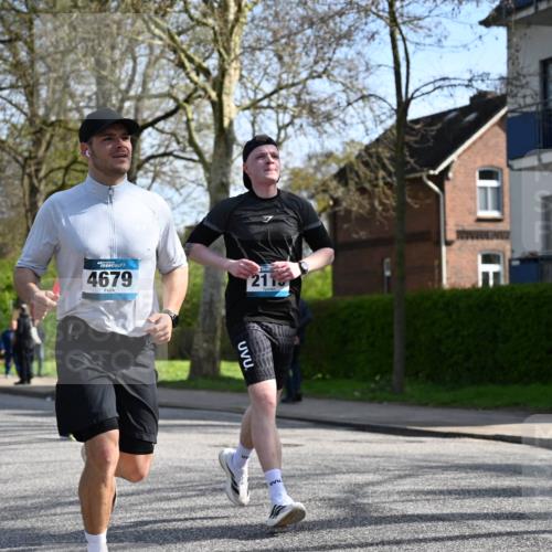 12.04.2026 - 45. Internationalen Wilhelmsburger Insellauf J. Mangold http://msf.ph/oto/9459116 12.04.2026 10:38:44 Ziel 4264, 3911, 5511, 4679, 2115, 3066, 5521, 3139, 4009, 4608, 2878, 3110, 4040, 4325 meine-sportfotos.de