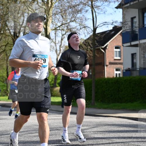 12.04.2026 - 45. Internationalen Wilhelmsburger Insellauf J. Mangold http://msf.ph/oto/9459120 12.04.2026 10:38:45 Ziel 4264, 3911, 5511, 4679, 2115, 3066, 5521, 3139, 4009, 4608, 2878, 3110, 4040, 4325, 4871, 4393 meine-sportfotos.de