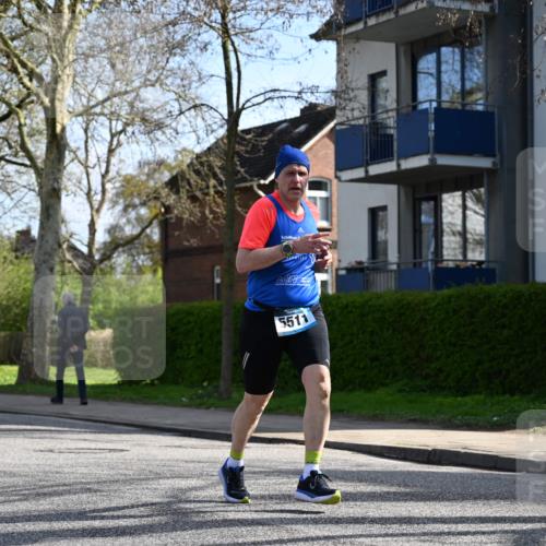 12.04.2026 - 45. Internationalen Wilhelmsburger Insellauf J. Mangold http://msf.ph/oto/9459134 12.04.2026 10:38:47 Ziel 3911, 5511, 4679, 2115, 3066, 5521, 3139, 4009, 4009, 4608, 2878, 3110, 4040, 4325, 4871, 4393, 4976 meine-sportfotos.de