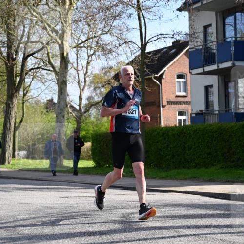 12.04.2026 - 45. Internationalen Wilhelmsburger Insellauf J. Mangold http://msf.ph/oto/9459156 12.04.2026 10:39:01 Ziel 4679, 2115, 3066, 5521, 3139, 4009, 4608, 2878, 3110, 4040, 4325, 4871, 4393, 4976, 3043, 5405, 5331, 2521, 2953 meine-sportfotos.de