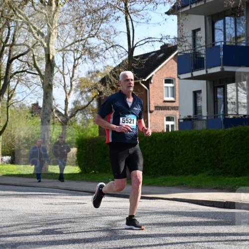 12.04.2026 - 45. Internationalen Wilhelmsburger Insellauf J. Mangold http://msf.ph/oto/9459157 12.04.2026 10:39:02 Ziel 2115, 3066, 5521, 3139, 4009, 4608, 2878, 3110, 4040, 4325, 4871, 4393, 4976, 3043, 5405, 5331, 2521, 2953, 4522 meine-sportfotos.de