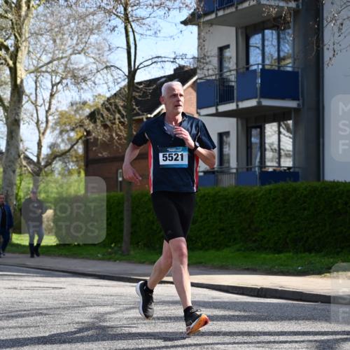 12.04.2026 - 45. Internationalen Wilhelmsburger Insellauf J. Mangold http://msf.ph/oto/9459161 12.04.2026 10:39:02 Ziel 2115, 3066, 5521, 3139, 4009, 4608, 2878, 3110, 4040, 4325, 4871, 4393, 4976, 3043, 5405, 5331, 2521, 2953, 4522 meine-sportfotos.de