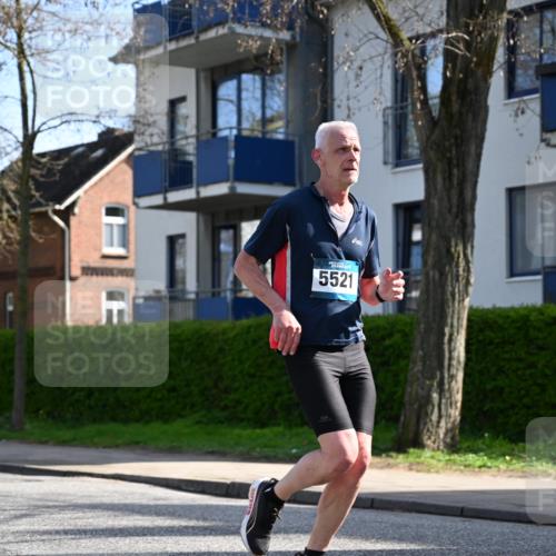 12.04.2026 - 45. Internationalen Wilhelmsburger Insellauf J. Mangold http://msf.ph/oto/9459170 12.04.2026 10:39:02 Ziel 2115, 3066, 5521, 3139, 4009, 4608, 2878, 3110, 4040, 4325, 4871, 4393, 4976, 3043, 5405, 5331, 2521, 2953, 4522 meine-sportfotos.de