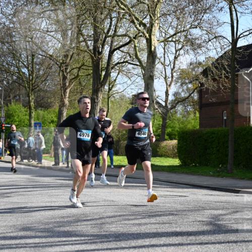 12.04.2026 - 45. Internationalen Wilhelmsburger Insellauf J. Mangold http://msf.ph/oto/9459250 12.04.2026 10:39:25 Ziel 4608, 2878, 3110, 4040, 4325, 4871, 4393, 4976, 3043, 5405, 5331, 2521, 2953, 4522, 3442, 5688, 3834, 4629, 4401, 2100 meine-sportfotos.de