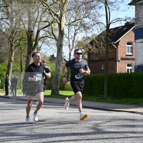 12.04.2026 - 45. Internationalen Wilhelmsburger Insellauf J. Mangold http://msf.ph/oto/9459257 12.04.2026 10:39:26 Ziel 4608, 2878, 3110, 4040, 4325, 4871, 4393, 4976, 3043, 5405, 5331, 2521, 2953, 4522, 4522, 3442, 5688, 3834, 4629, 4401, 2100 meine-sportfotos.de