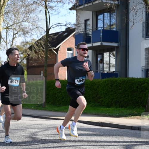 12.04.2026 - 45. Internationalen Wilhelmsburger Insellauf J. Mangold http://msf.ph/oto/9459268 12.04.2026 10:39:26 Ziel 4608, 2878, 3110, 4040, 4325, 4871, 4393, 4976, 3043, 5405, 5331, 2521, 2953, 4522, 4522, 3442, 5688, 3834, 4629, 4401, 2100 meine-sportfotos.de